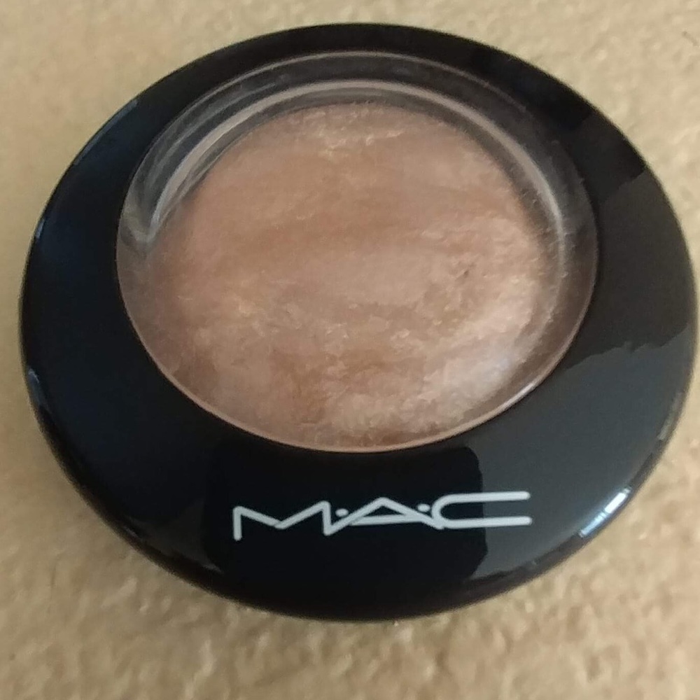 2 Highlighters for the prize of one !!! ☝️